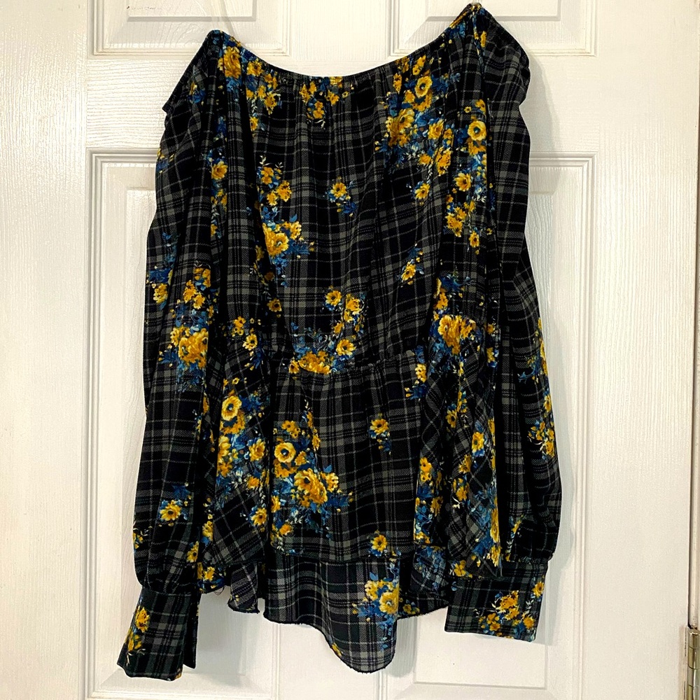 Off the Shoulder/Cinched Waist Top